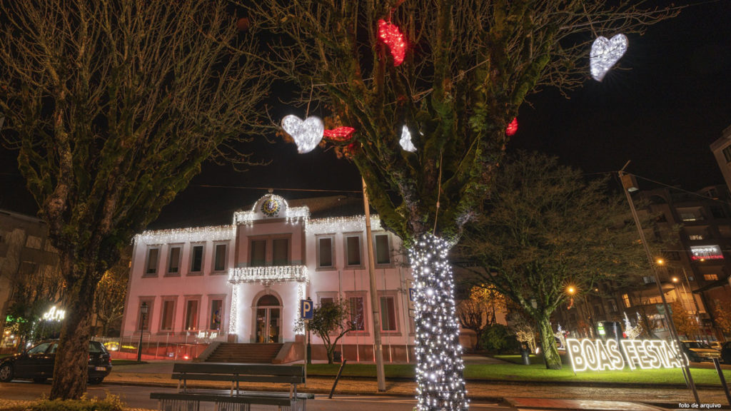 Vale de Cambra inaugura iluminação de Natal com poupança energética
