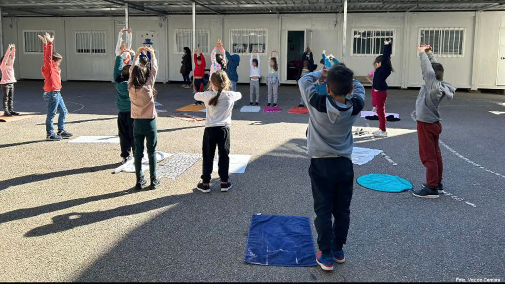 Encarregados de educação apelam à permanência de docente na Escola de Vila Chã em Vale de Cambra
